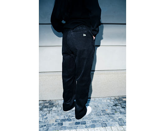 Hose New Era - Branded Cord Chino Pants - Black