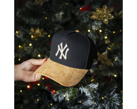 Kappe New Era - MLB Suede Visor 9FORTY A-Frame - NY Yankees - Black / Camel