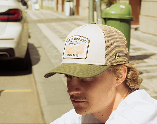 Kappe New Era - Branded Wild West Patch 9FORTY M-CROWN A-Frame Trucker - New Olive / Stone