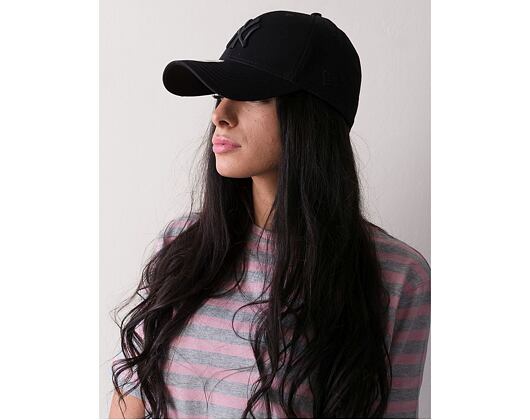 Kappe New Era - MLB Essential 39THIRTY - NY Yankees - Black / Black