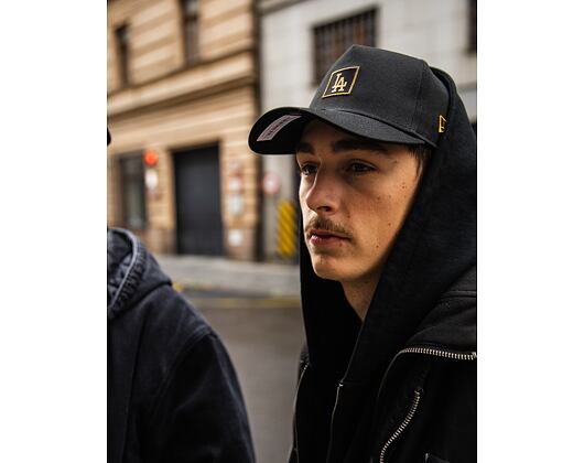 Kappe New Era - 9FORTY A-Frame MLB Metallic Patch - LA Dodgers - Black / Gold