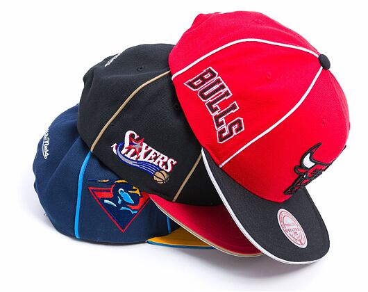 Kappe Mitchell & Ness - Chicago Bulls - Pipe Snapback - Red