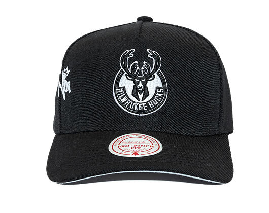 Kappe Mitchell & Ness - NBA Born To Win Pro Snapback - Milwaukee Bucks - Black