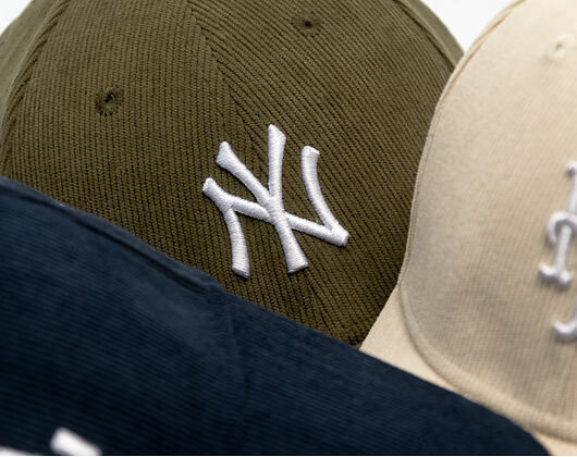 Kappe New Era - MLB Soft Cord 9FORTY - NY Yankees - New Olive
