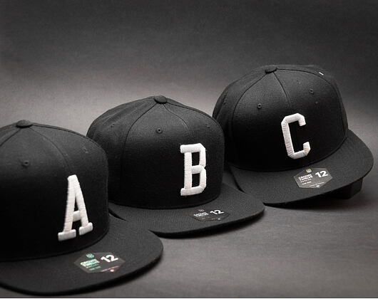 Kappe State of WOW Uniform Schwarz Snapback