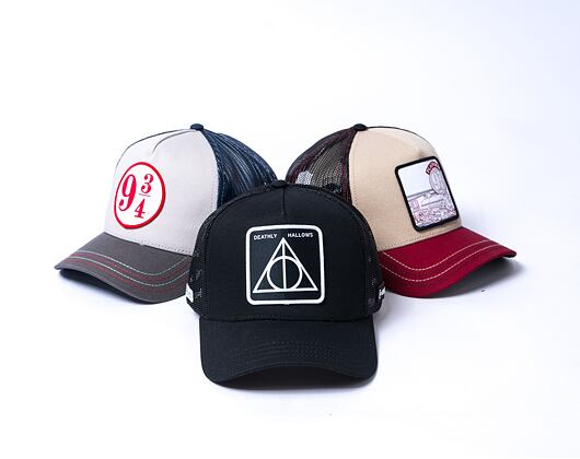 Kappe Capslab - Trucker Harry Potter Trucker Deadly Hollows Dark Arts - Black