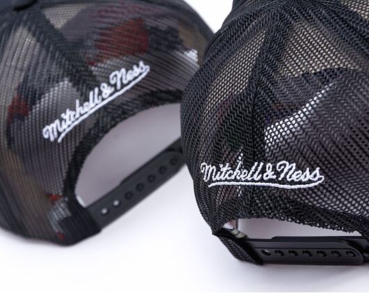 Kappe Mitchell & Ness - New York Knicks - Year Of The Snake Trucker - Black