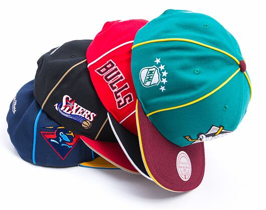 Kappe Mitchell & Ness - Philadelphia 76Ers - Pipe Snapback Hwc - Black