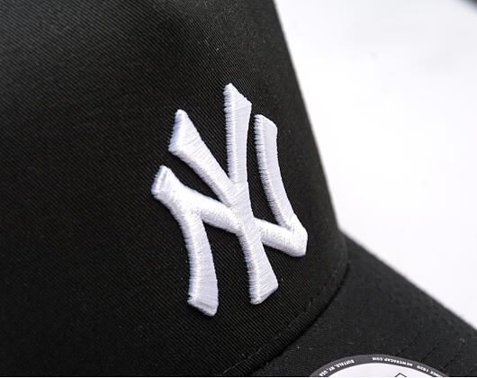 Kappe New Era - MLB League Essential 9FORTY A-Frame - NY Yankees - Black / White