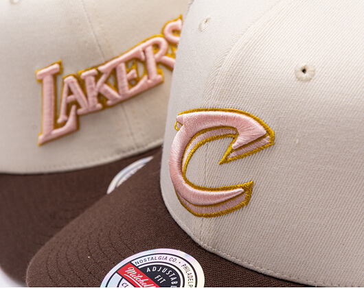 Kappe Mitchell & Ness - Blush Sand Classic Red - Cleveland Cavaliers - Sand/Brown