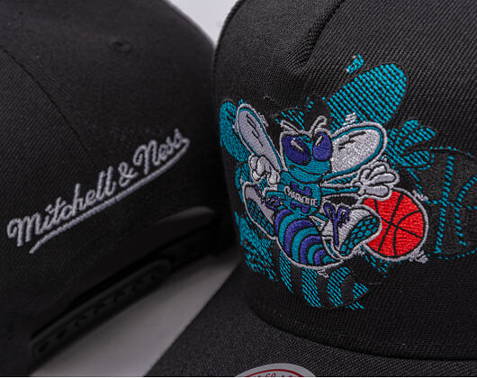 Kappe Mitchell & Ness - NBA Tilted Pro Snapback Hwc - Charlotte Hornets - Black