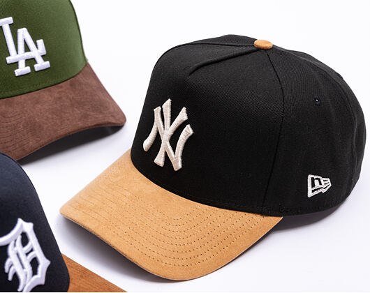 Kappe New Era - MLB Suede Visor 9FORTY A-Frame - NY Yankees - Black / Camel