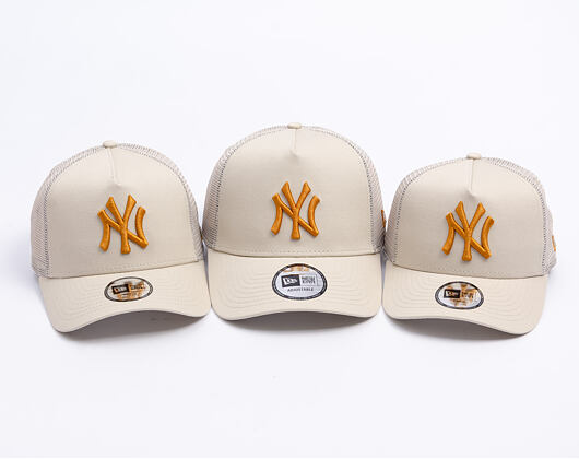 Kappe New Era - MLB Essential 9FORTY Trucker - NY Yankees - Stone