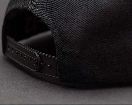 Kappe State of WOW Uniform Schwarz Snapback