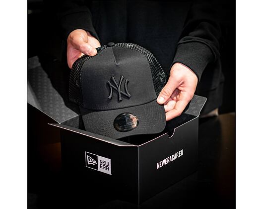 Kappe New Era - MLB Clean 9FORTY Trucker - NY Yankees - Black