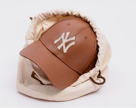 Kappe New Era - MLB Image Drop - Leather 9FORTY - NY Yankees - Brown / White