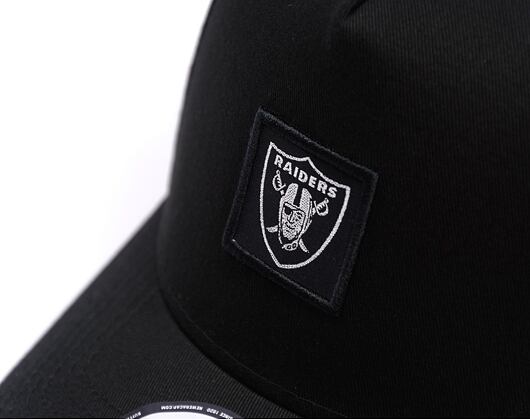 Kappe New Era - NFL Metallic Patch 9FORTY A-Frame - Las Vegas Raiders - Black / Silver