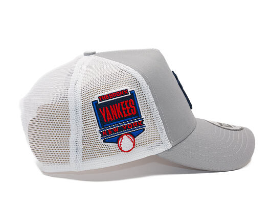 Kappe New Era - MLB Side Patch 9FORTY Trucker - NY Yankees - Grey