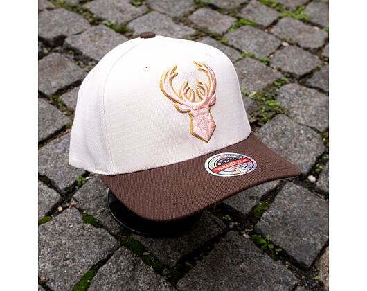 Kappe Mitchell & Ness - Blush Sand Classic Red - Milwaukee Bucks - Sand/Brown