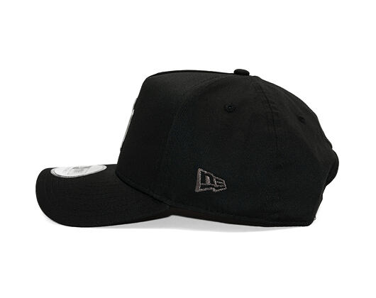 Kappe New Era - MLB Metallic 9FORTY A-Frame - NY Yankees - Black