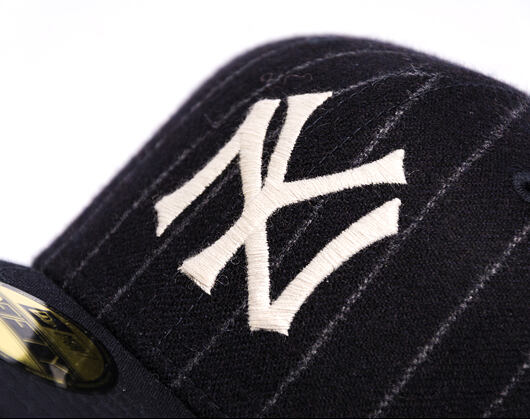Kappe New Era - MLB Moon Cooperstown 59FIFTY - NY Yankees - White And Navy Pinstripe