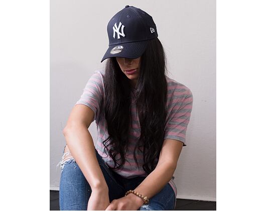 Kappe New Era - MLB Essential 39THIRTY - NY Yankees - Navy / White