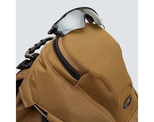 Batoh Oakley - Kitchen Sink - Total Coyote