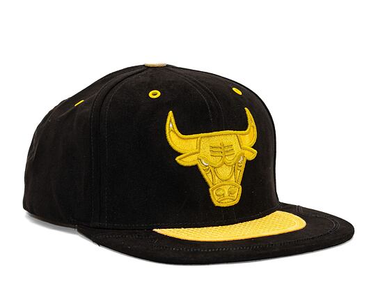 Kappe Mitchell & Ness - Day 5 Snapback - Chicago Bulls - Black-Yellow