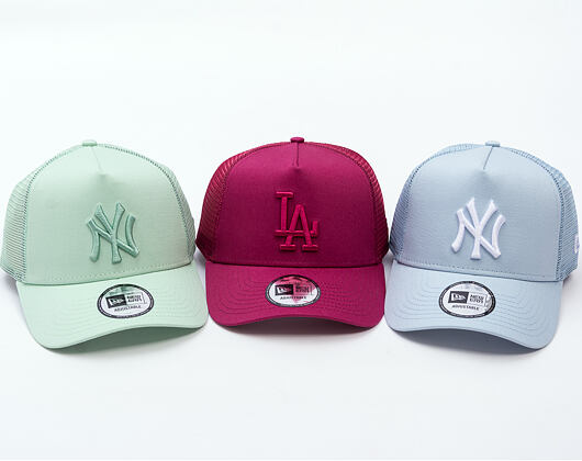 Kappe New Era - MLB League Essential 9FORTY Trucker - LA Dodgers - Cherry