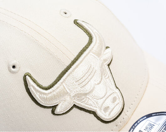 Kappe New Era - NBA Team Outline 9FORTY - Chicago Bulls - Cream