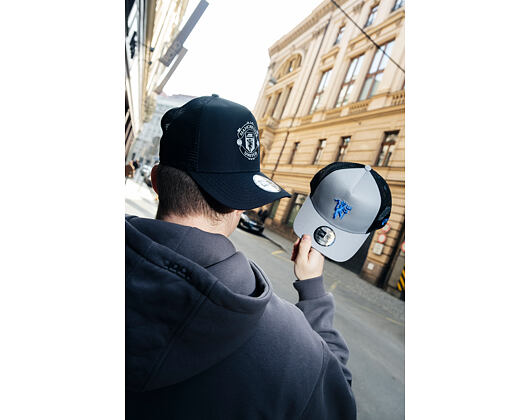 Kappe New Era -  Seasonal 9FORTY Trucker - Manchester United FC - Grey