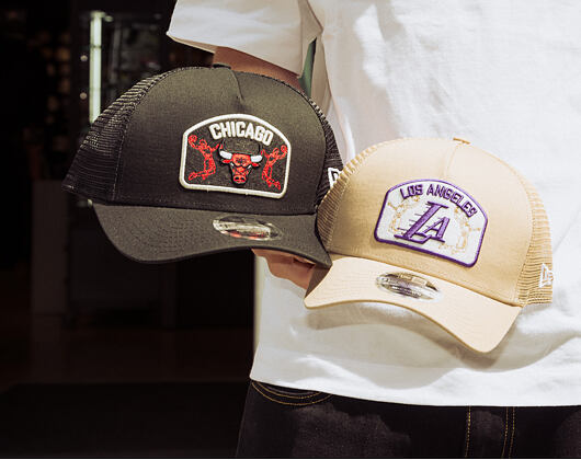 Kappe New Era - NBA Felt Patch 9FORTY M-CROWN A-Frame Trucker - Chicago Bulls - Black