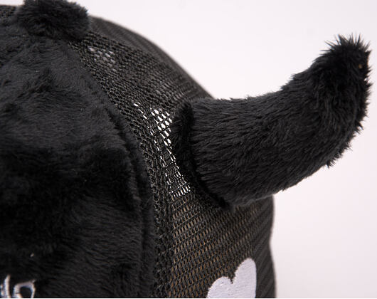 Kappe Reflection Luxury Horny Cap - Black Horns