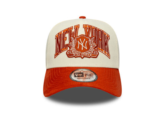 Kappe New Era - MLB Wordmark Suede 9FORTY A-Frame - NY Yankees - Cream / Warm Flame