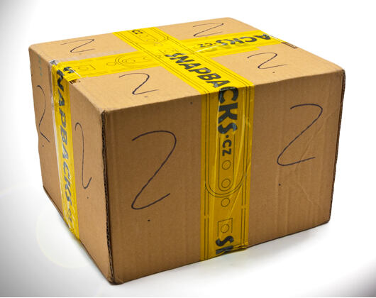 MYSTERY BOX - 2 zufällige Capes