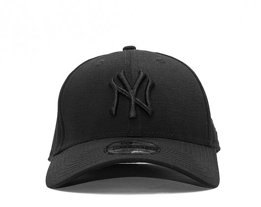 Kappe New Era - MLB Essential 39THIRTY - NY Yankees - Black / Black