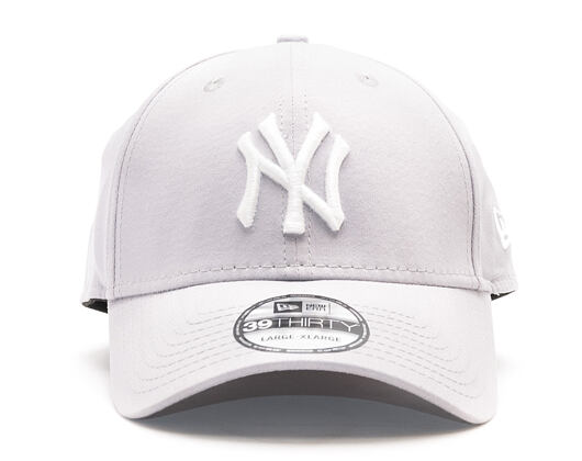 Kappe New Era - MLB Essential 39THIRTY - NY Yankees - Grey / White