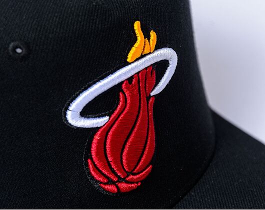 Kappe Mitchell & Ness - NBA Monogram Trucker Miami Heat Black