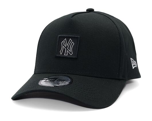 Kappe New Era - MLB Metallic Patch 9FORTY A-Frame - NY Yankees - Black / Silver