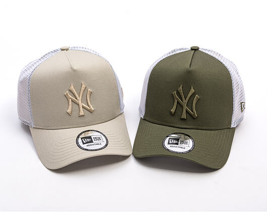 Kappe New Era - MLB League Essential 9FORTY Trucker - NY Yankees - Stone