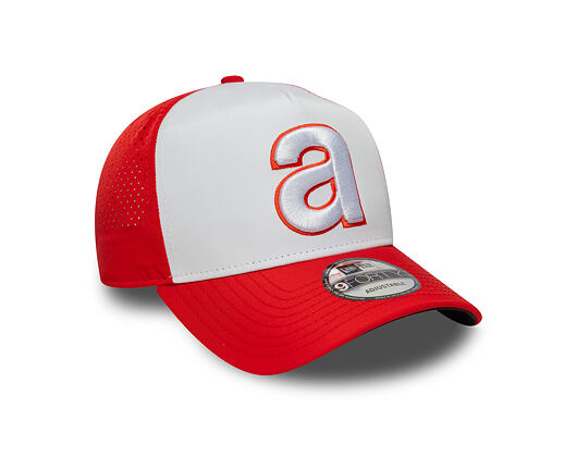 Kappe New Era - PIAGGIO Embroidery 9FORTY A-Frame - White