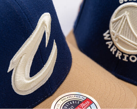 Kappe Mitchell & Ness - Sand Storm Classic Red - Cleveland Cavaliers - Navy/Sand