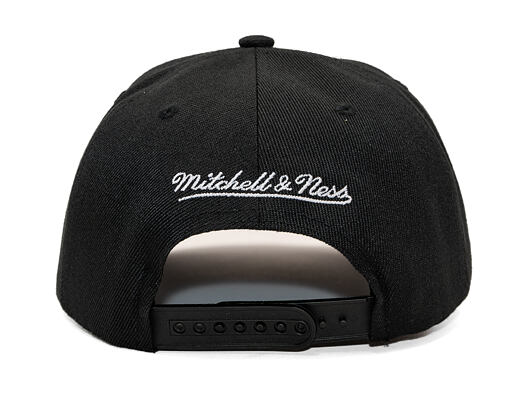 Kappe Mitchell & Ness - NBA Tilted Pro Snapback - New York Knicks - Black