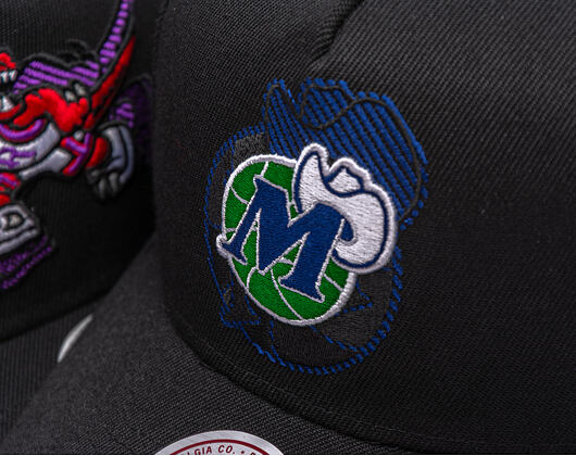 Kappe Mitchell & Ness - NBA Tilted Pro Snapback Hwc - Dallas Mavericks - Black