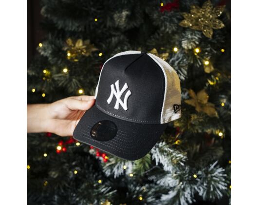 Kappe New Era - MLB Clean 9FORTY Trucker - NY Yankees - Black / White