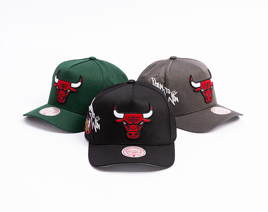 Kappe Mitchell & Ness  - NBA Born To Win - Pro Pinch Snapback - Chicago Bulls - Black