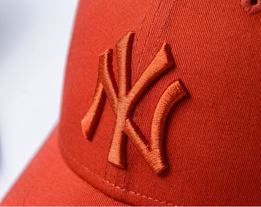 Kappe New Era - 9FORTY League Essential - NY Yankees - Rust