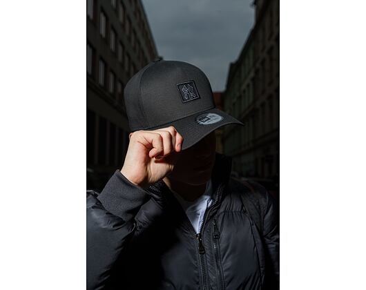 Kappe New Era - MLB Metallic Patch 9FORTY A-Frame - NY Yankees - Black / Silver