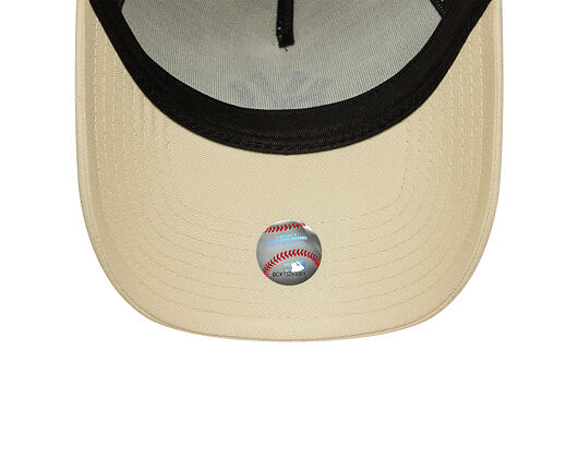 Kappe New Era - MLB League Essential 9FORTY A-Frame - NY Yankees - Cream / Auburn