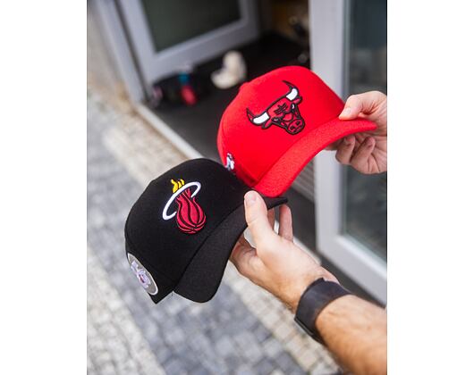 Kappe Mitchell & Ness - Chicago Bulls - Kicking Wool Pro Strapback - Red